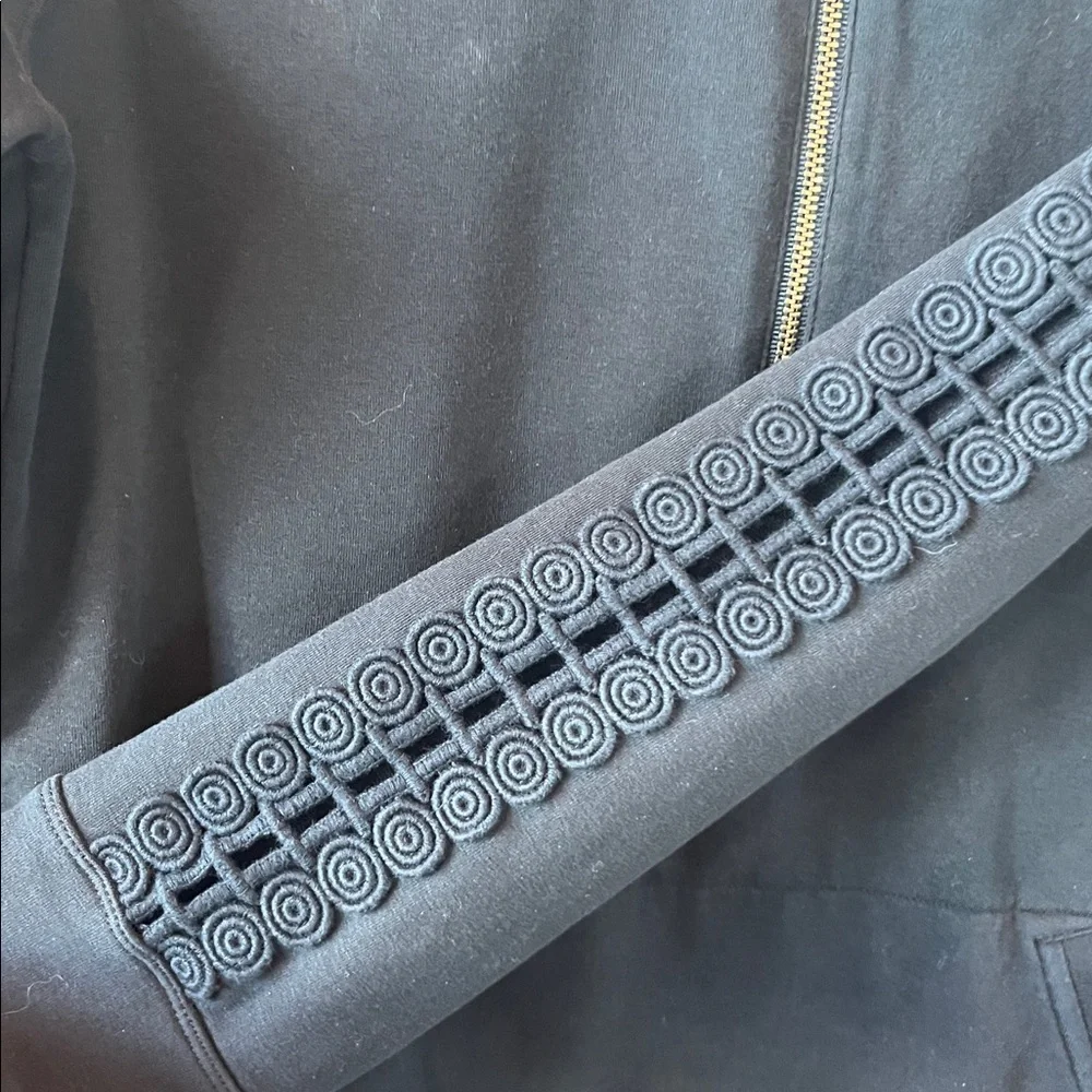 Lilly Pulitzer Skipper Popover Onyx Black Lace Sleeve Quarter Zip Top Size Small - Picture 5 of 11